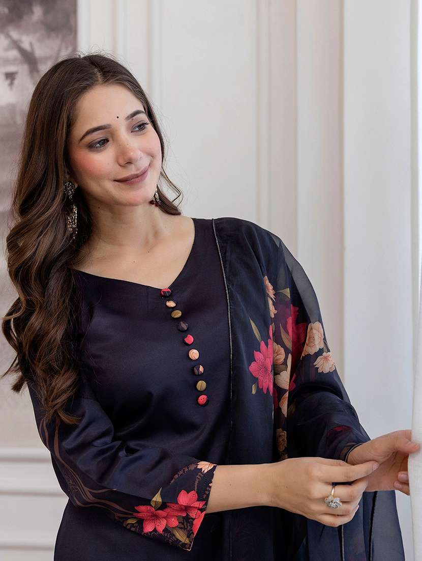 women floral three quarter sleeve kurta pant with dupatta set - 22326576 -  Standard Image - 8