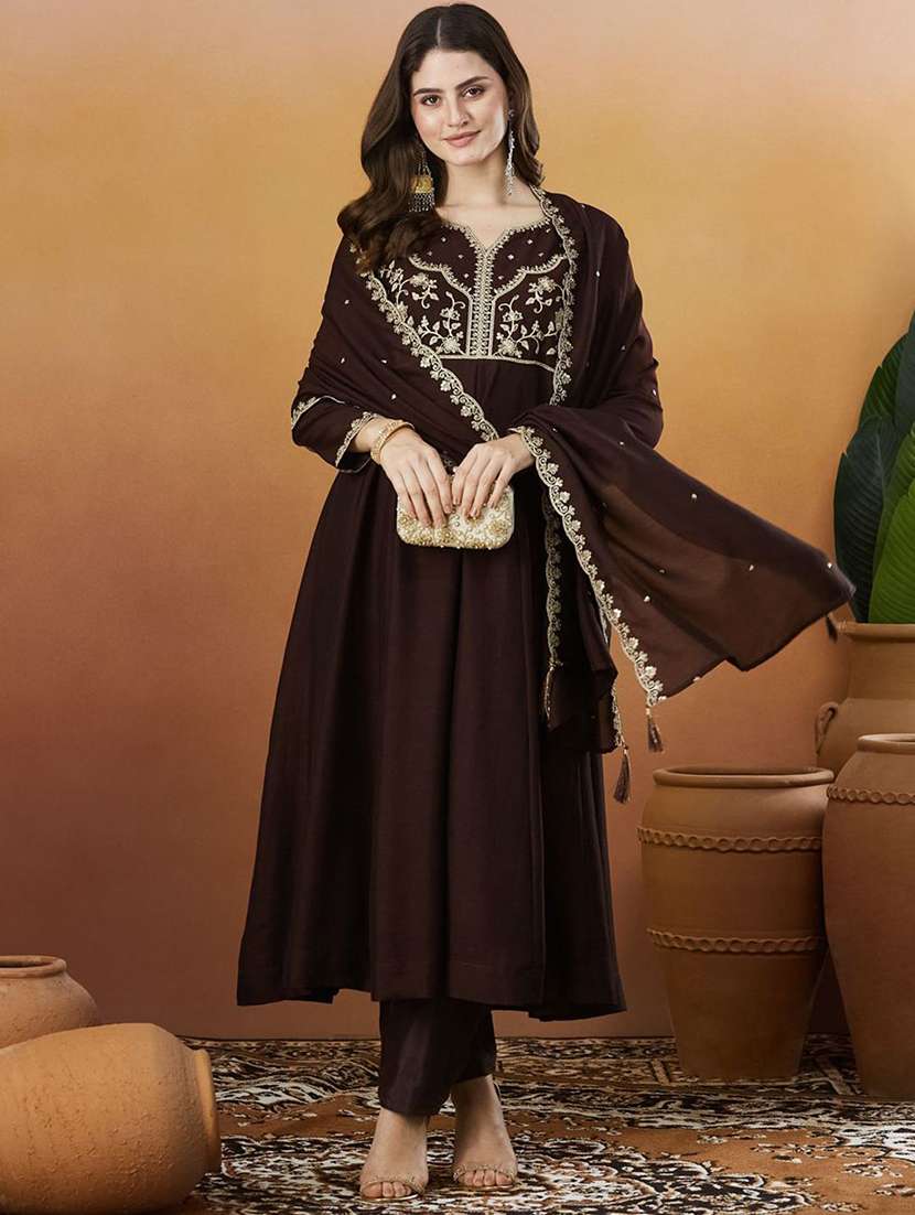 women solid with work long sleeve kurta pant with dupatta set