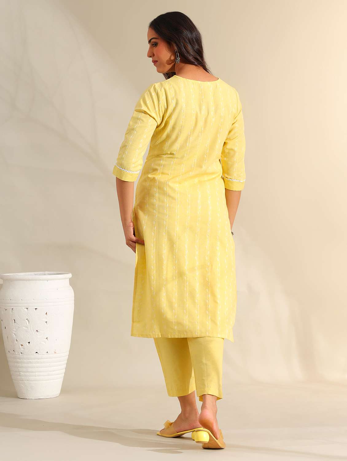women self design three quarter sleeve kurta pant set - 22326592 -  Standard Image - 3