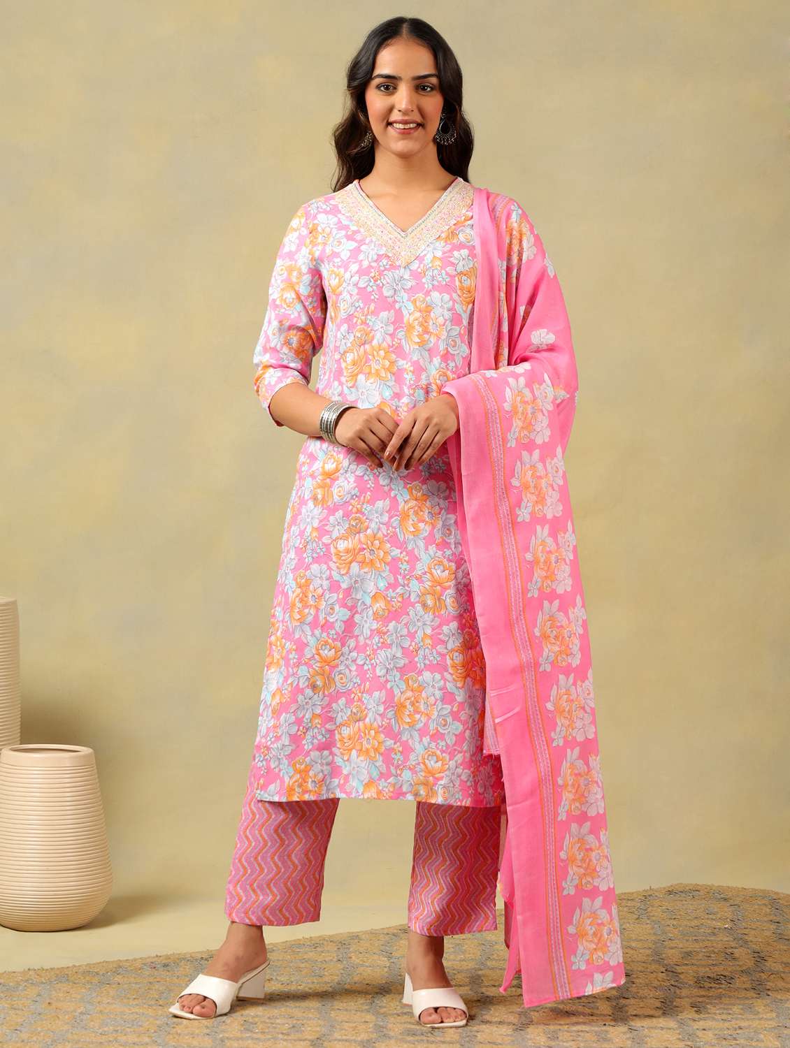 women floral three quarter sleeve kurta pant with dupatta set