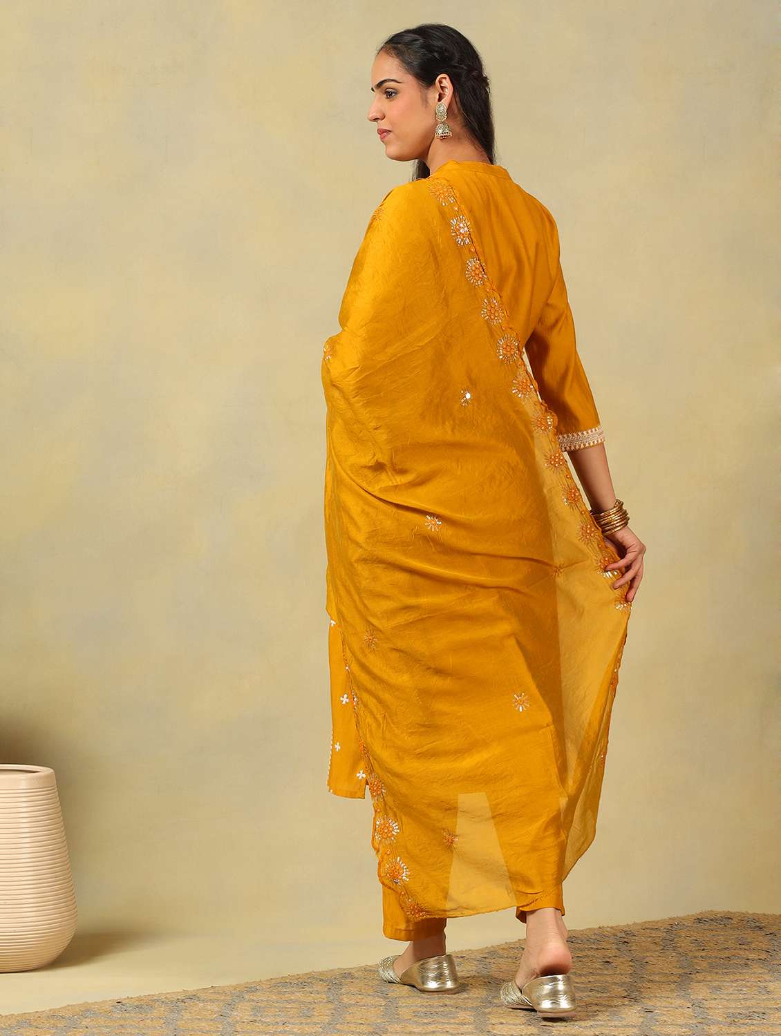 Women Solid With Work Mandarin Neck Kurta Pant With Dupatta Set - 22326627 -  Standard Image - 3