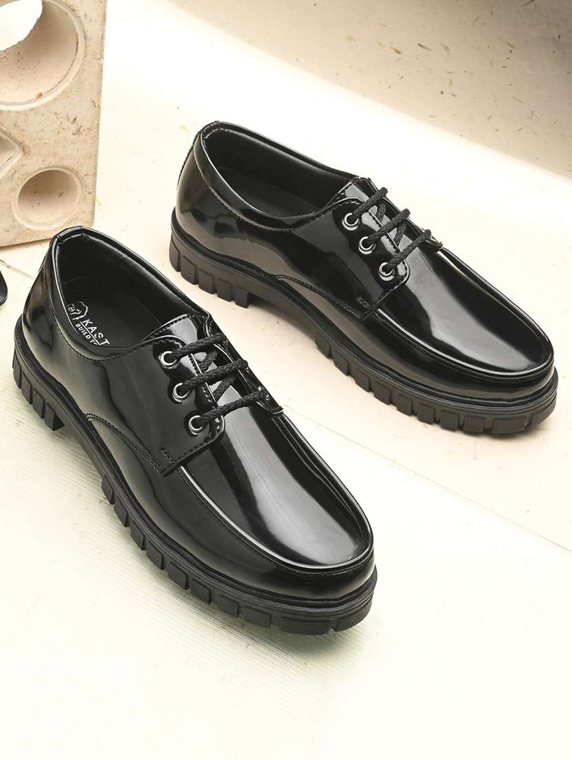 men black slip on derby