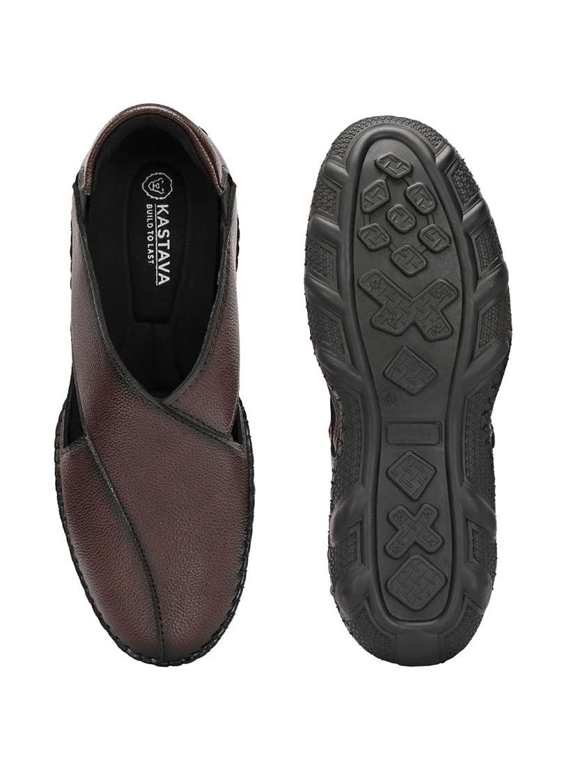 men brown slip on sandal - 22327579 -  Standard Image - 5