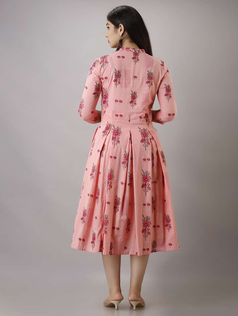 women floral print three quarter sleeve kurta - 22327592 -  Standard Image - 3