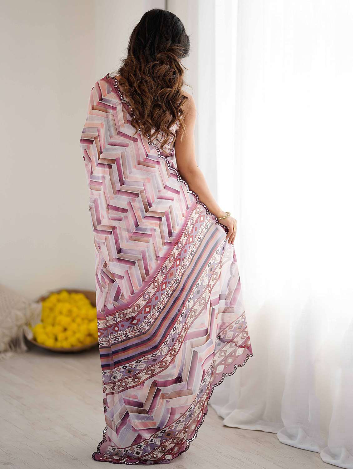 women printed casual wear saree with blouse - 22327612 -  Standard Image - 3