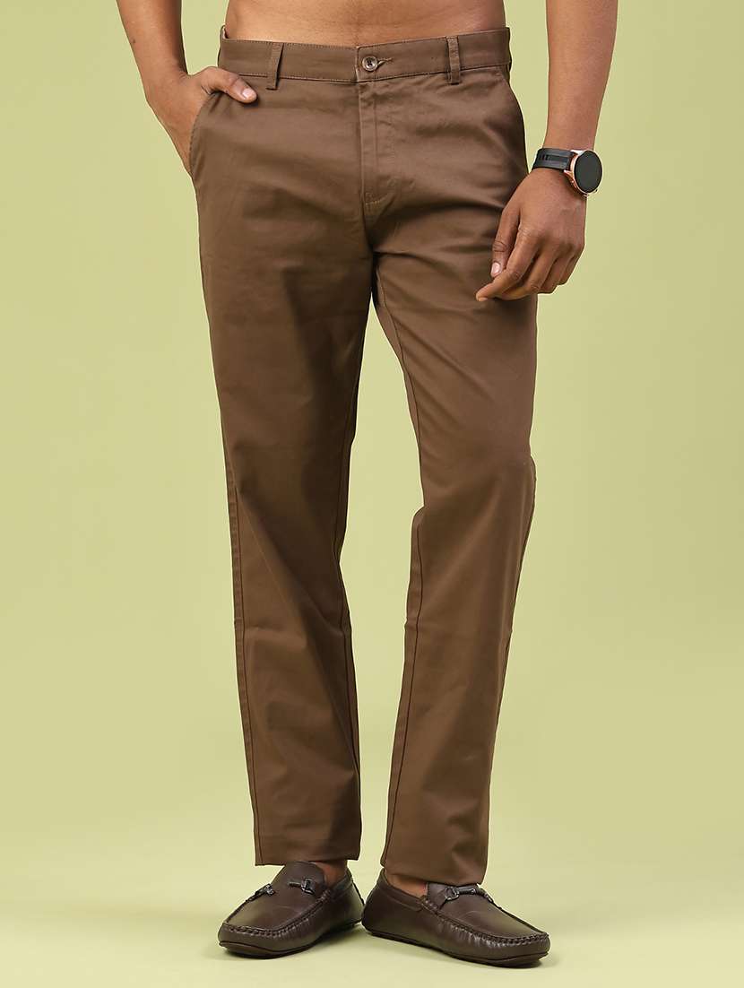 men solid mid rise chinos casual trouser