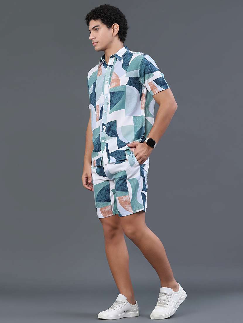 men printed short sleeves shirt and shorts co-ord set - 22328490 -  Standard Image - 3