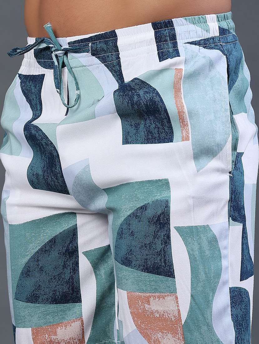 men printed short sleeves shirt and shorts co-ord set - 22328490 -  Standard Image - 5