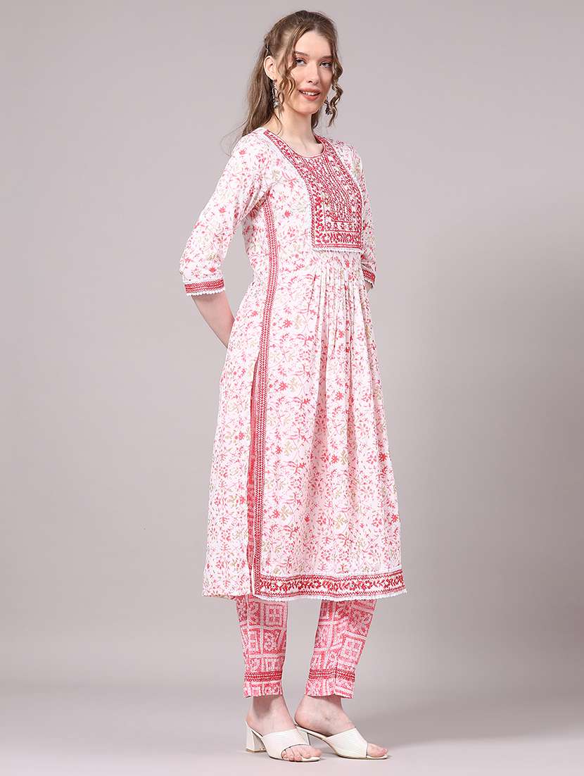 women printed three quarter sleeve kurta pant set - 22328525 -  Standard Image - 3