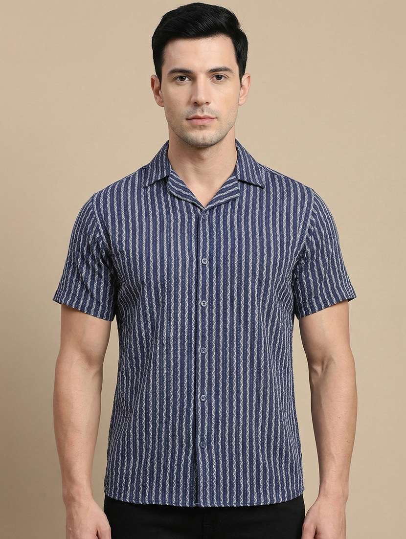 men self design short sleeve regular fit casual shirt