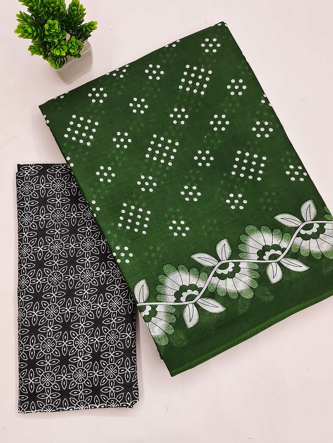 women printed casual wear saree with blouse - 22328701 -  Standard Image - 5