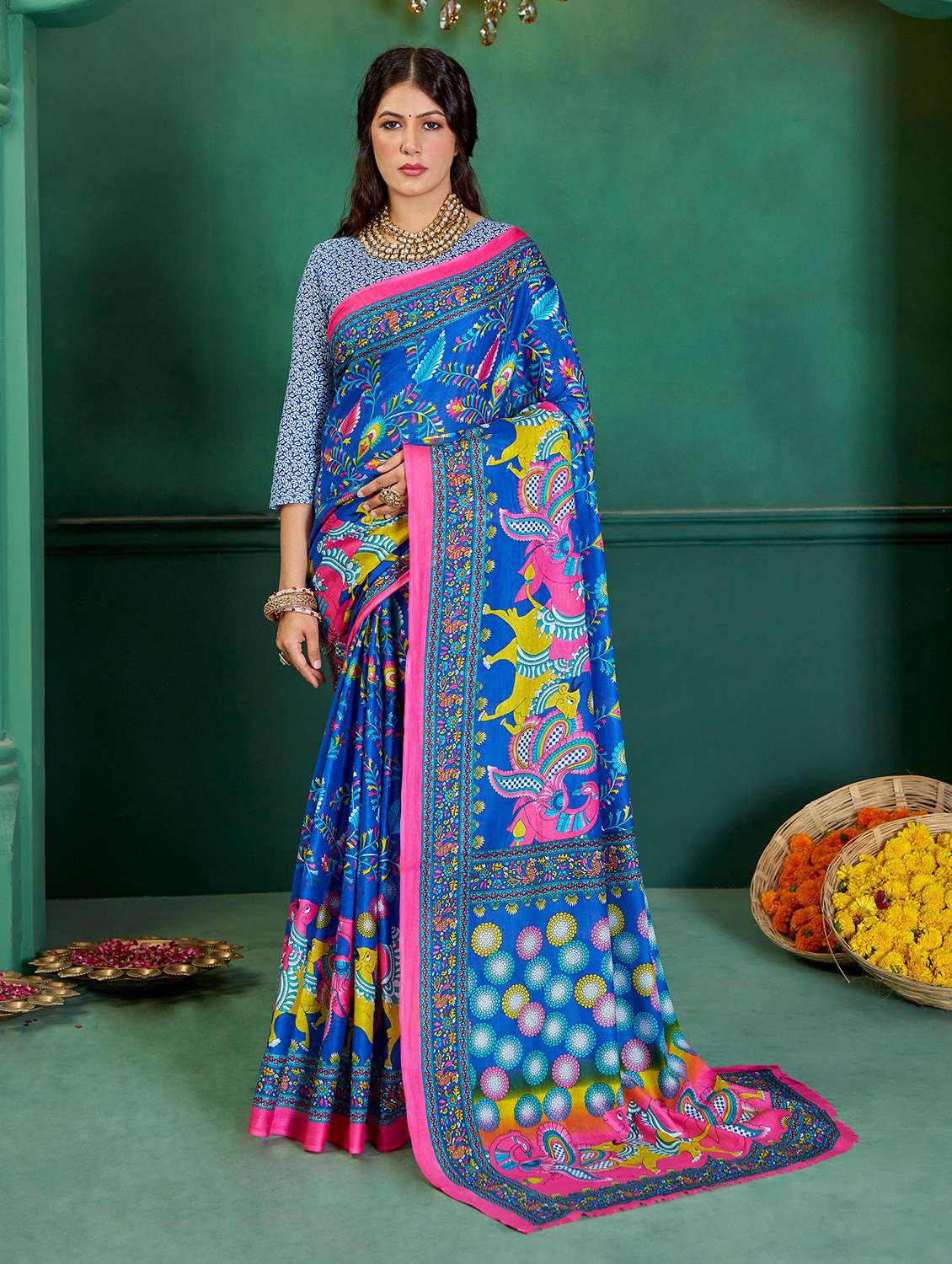 women printed casual wear saree with blouse