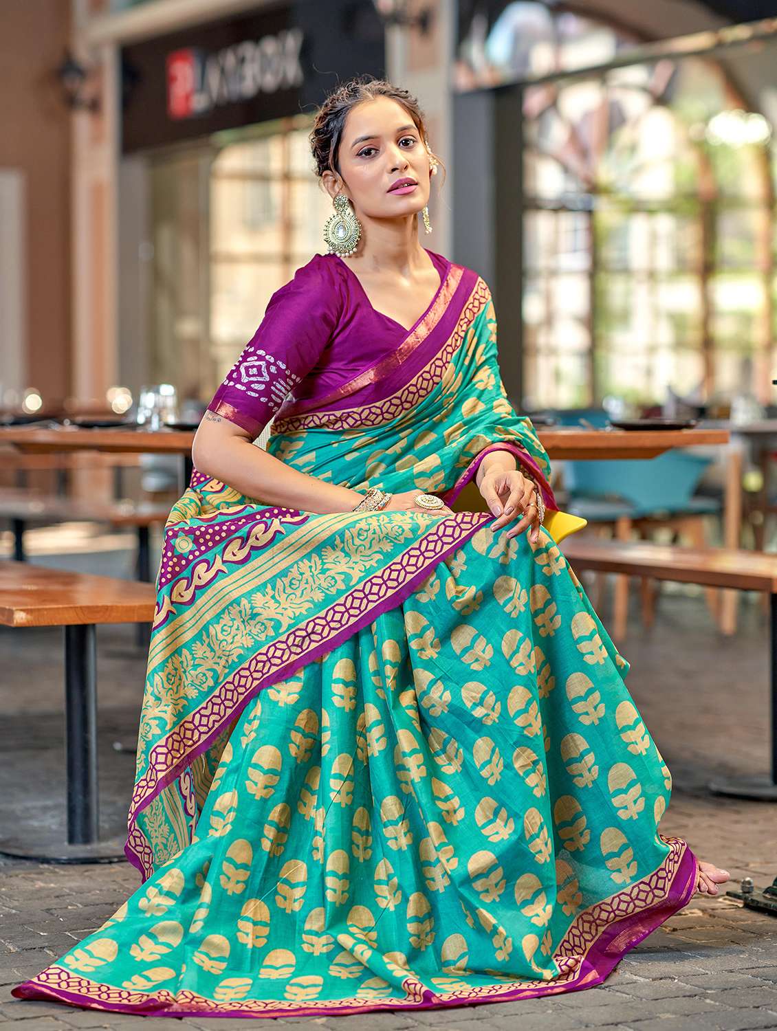 women printed casual wear saree with blouse