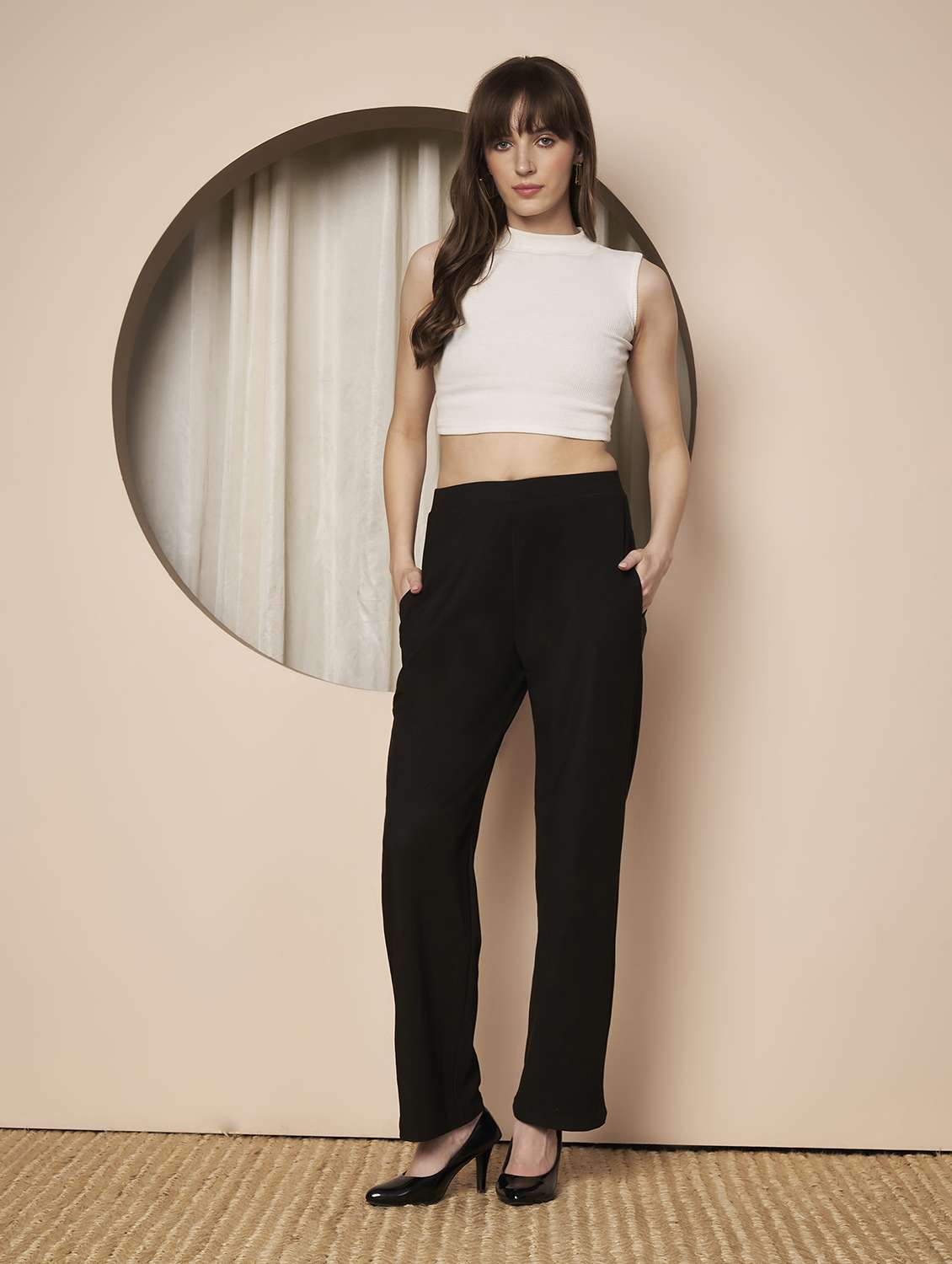 women solid mid rise straight trouser - 22328813 -  Standard Image - 5