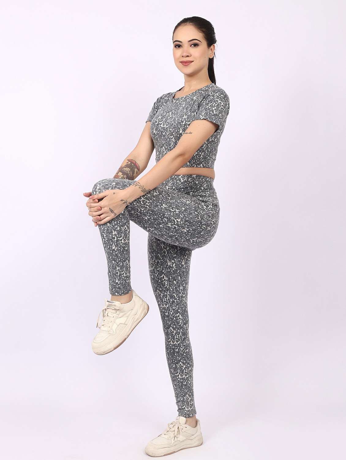women printed active wear co-ord set