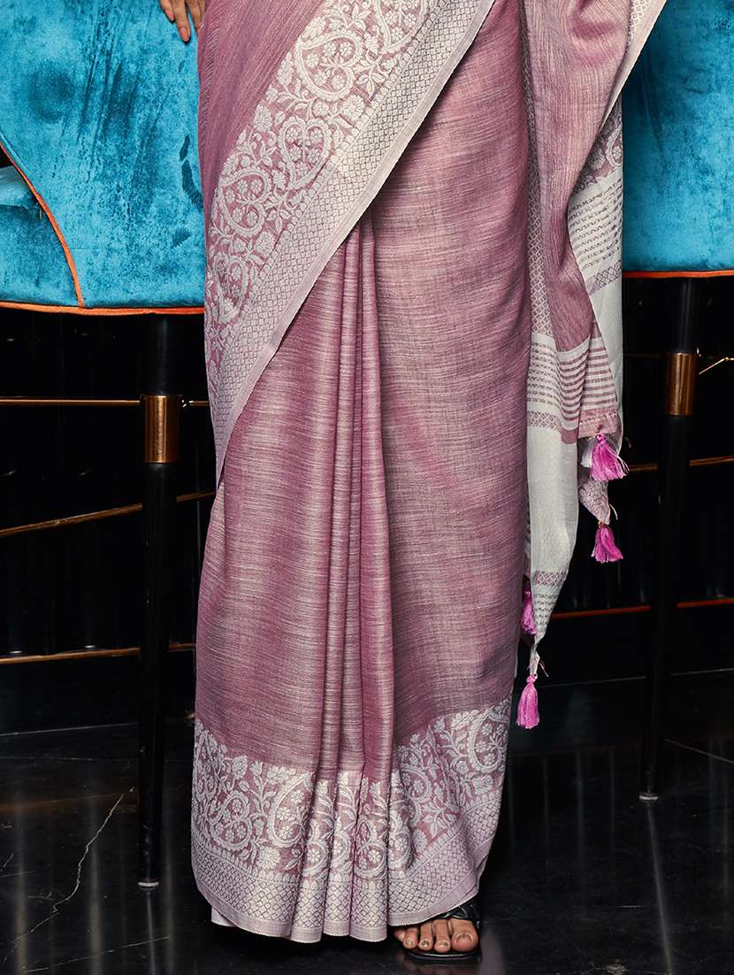 women solid with bordered handloom saree with blouse - 22329364 -  Standard Image - 3