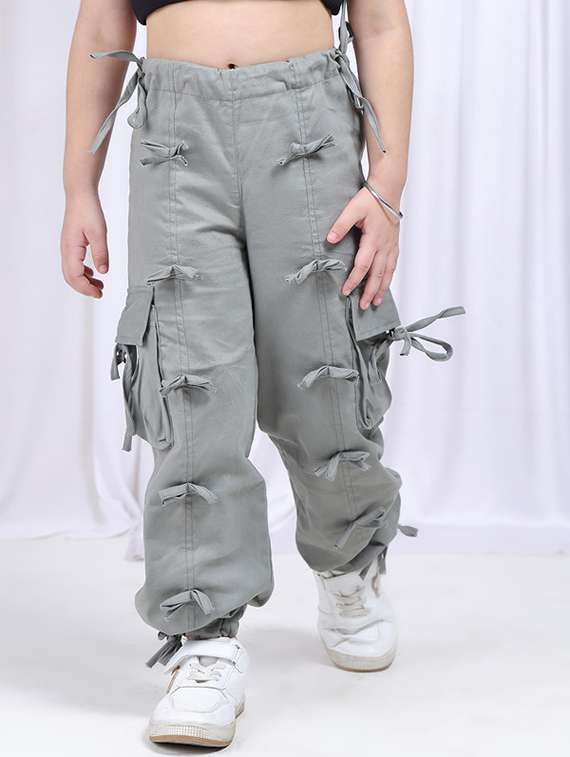 girls solid mid rise cargo