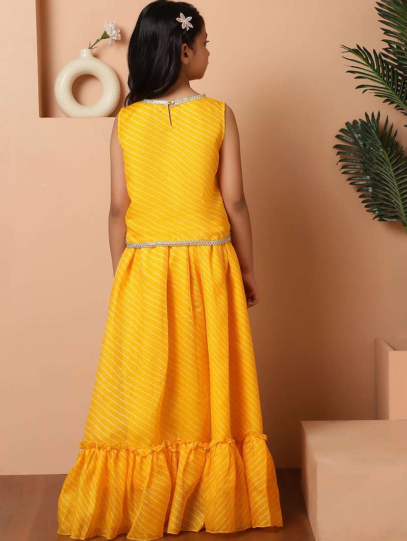 girls printed sleeveless lehenga and choli set - 22329504 -  Standard Image - 3