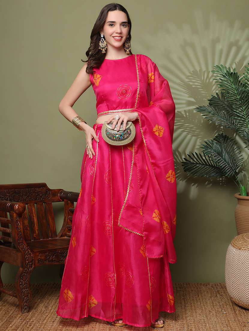 women printed sleeveless lehenga and choli set with dupatta