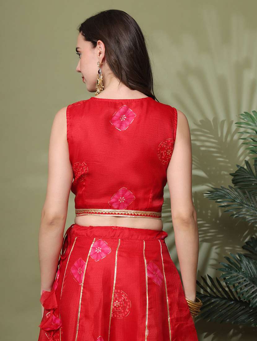 women printed sleeveless lehenga and choli set with dupatta - 22329856 -  Standard Image - 3