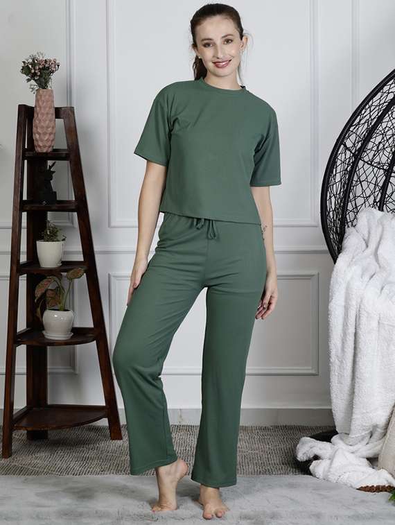 women solid nightwear pyjama set