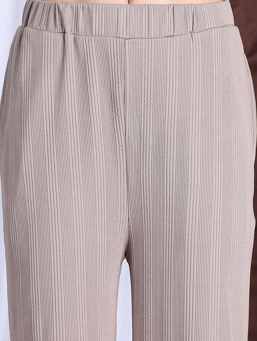 Women Solid Mid Rise Straight Trouser - 22329991 -  Standard Image - 3
