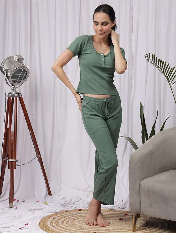 women solid nightwear pyjama set