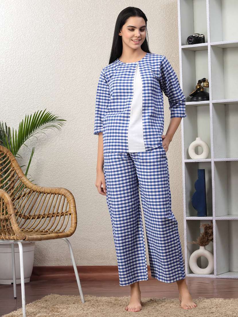 women printed bluit-in bra nightwear pyjama set