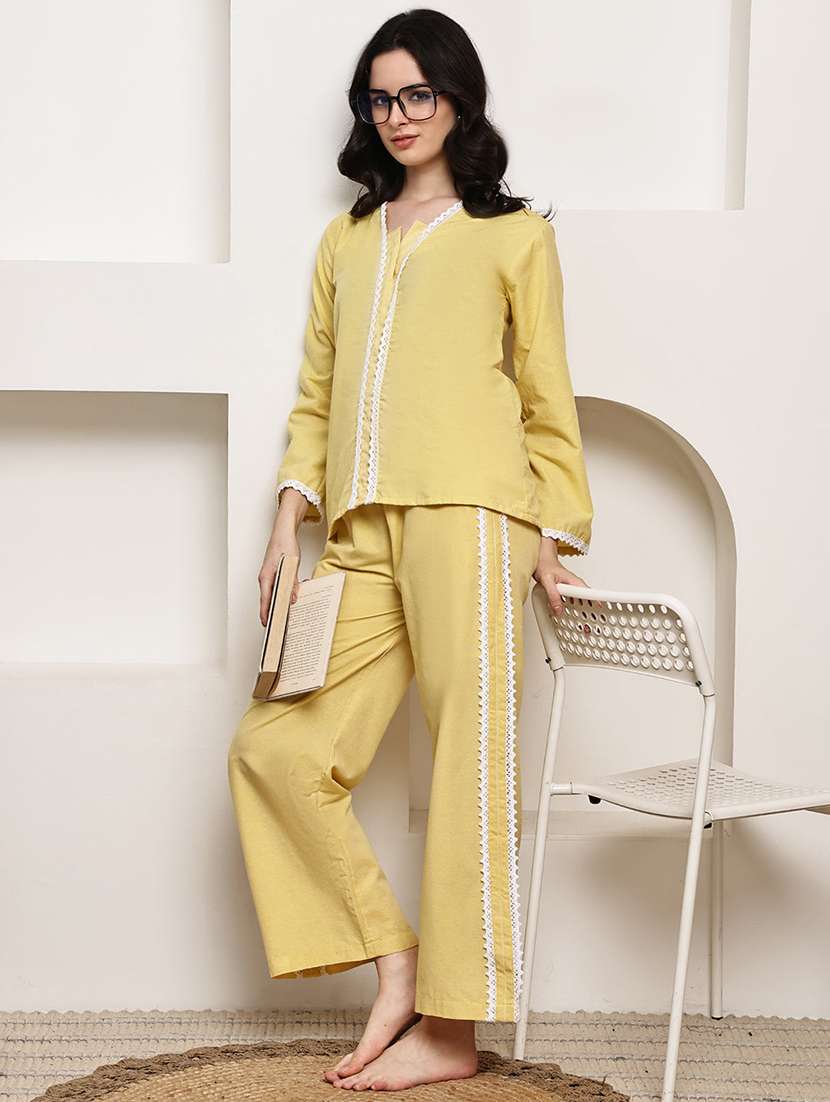 women solid nightwear pyjama set