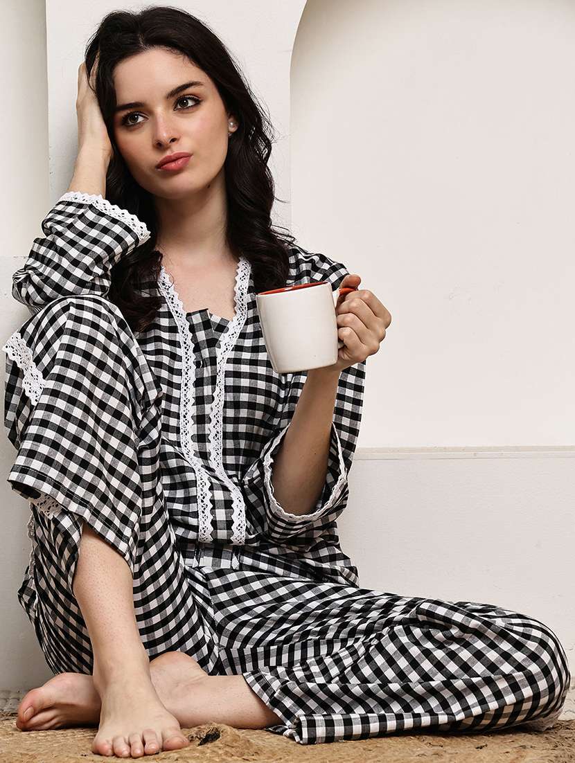 women checkered nightwear pyjama set - 22330191 -  Standard Image - 5