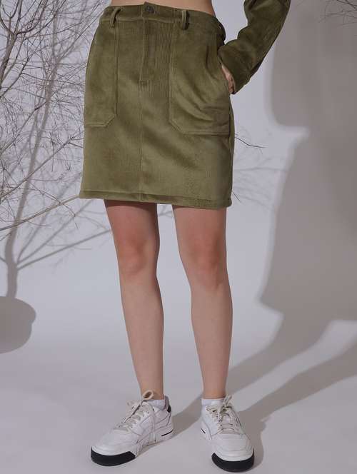 Women Solid Mid Rise Straight Skirt