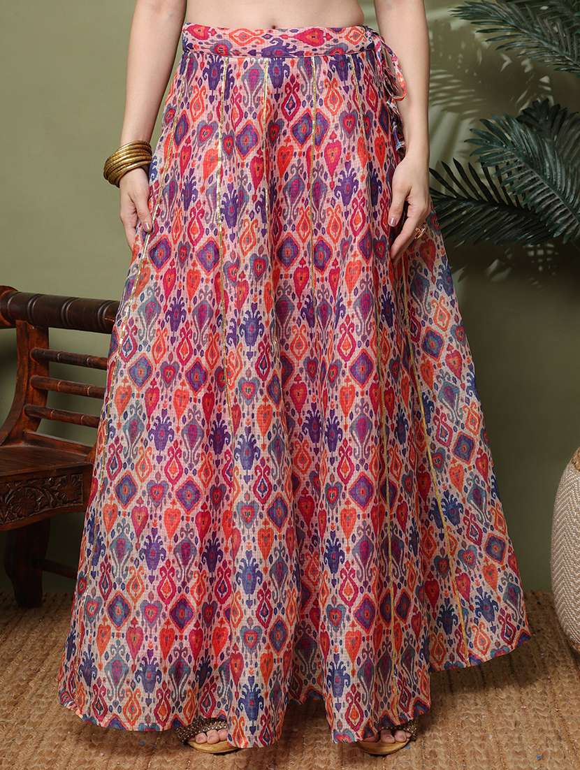 women printed mid rise flared skirt