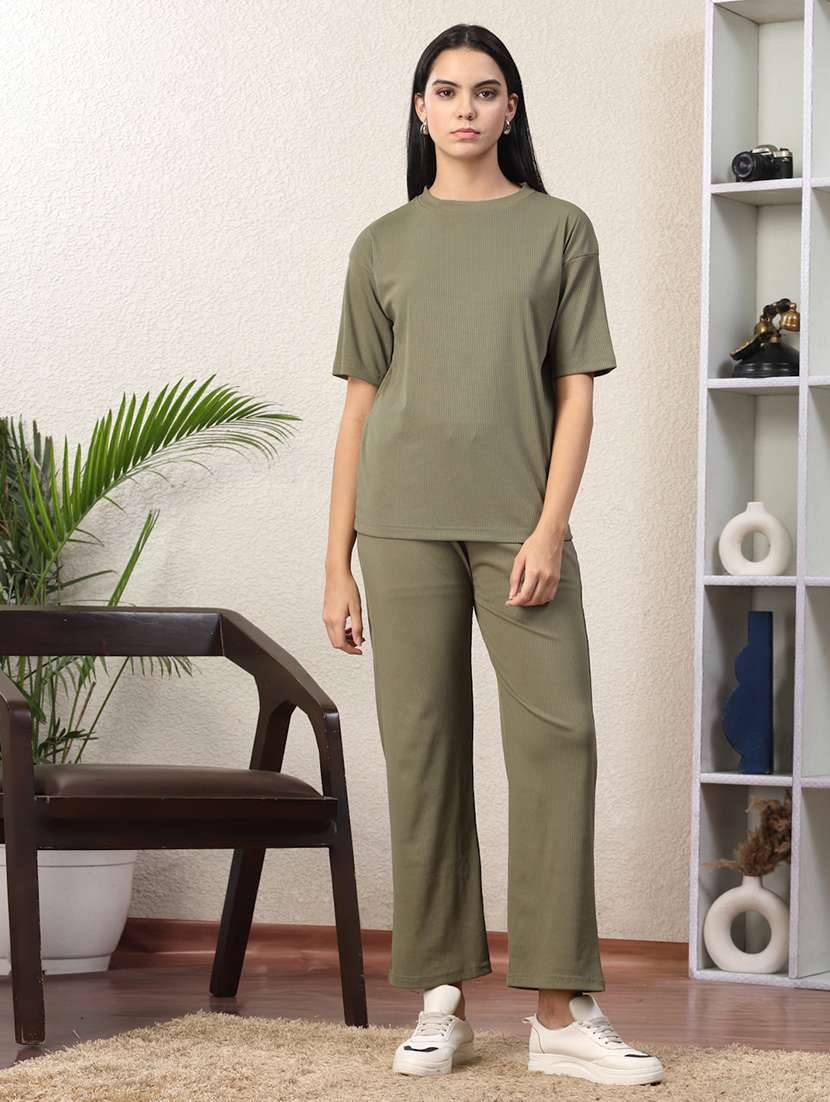 women solid top and trouser co-ord set