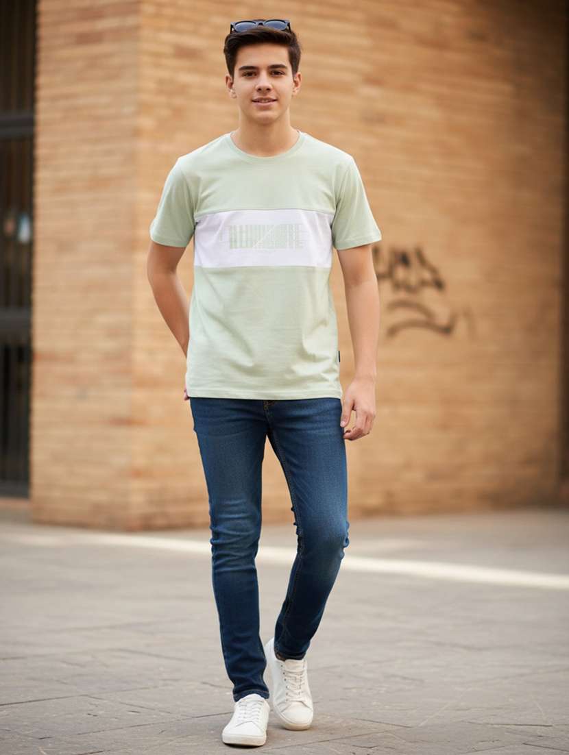boys printed short sleeves regular fit t-shirt