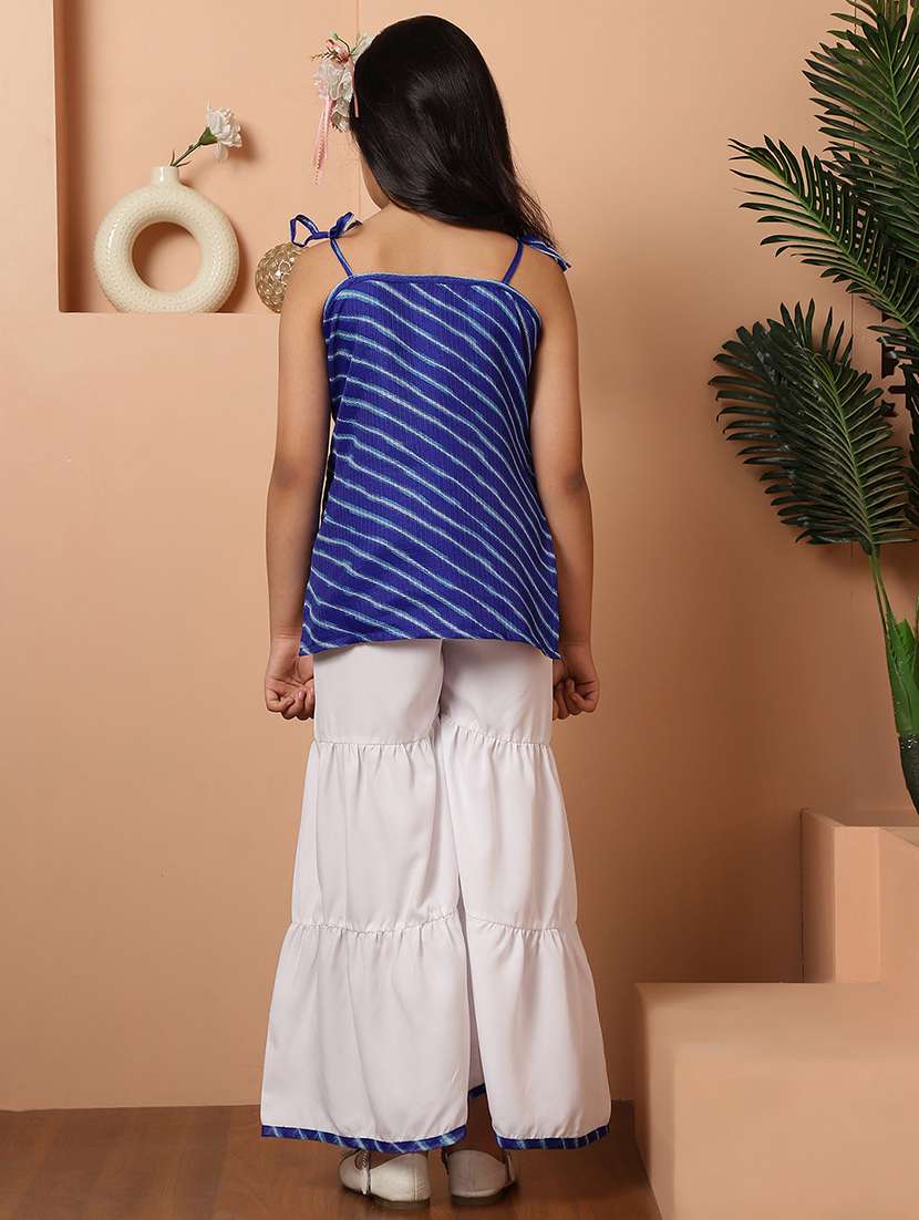 girls printed sleeveless kurta and sharara set  - 22331431 -  Standard Image - 3