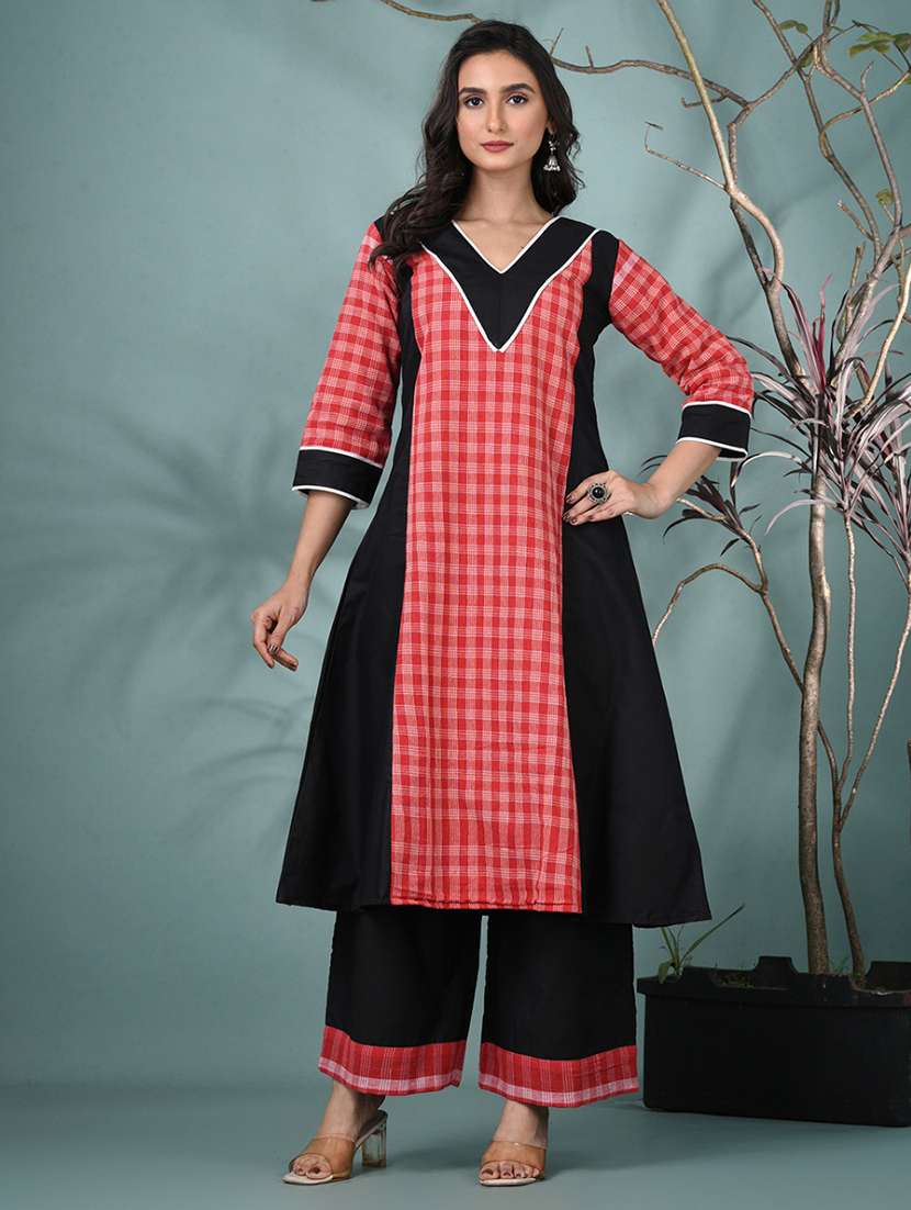 women checkered three quarter sleeve a-line kurta