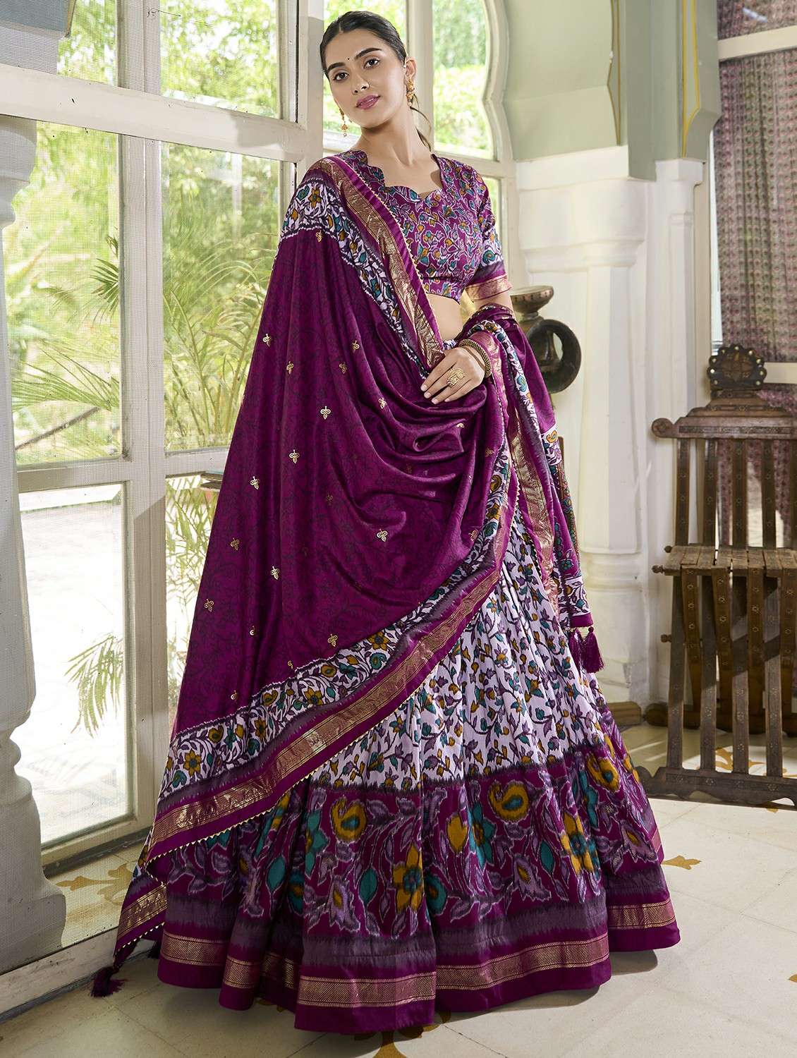 women printed semi-stitched flared lehenga