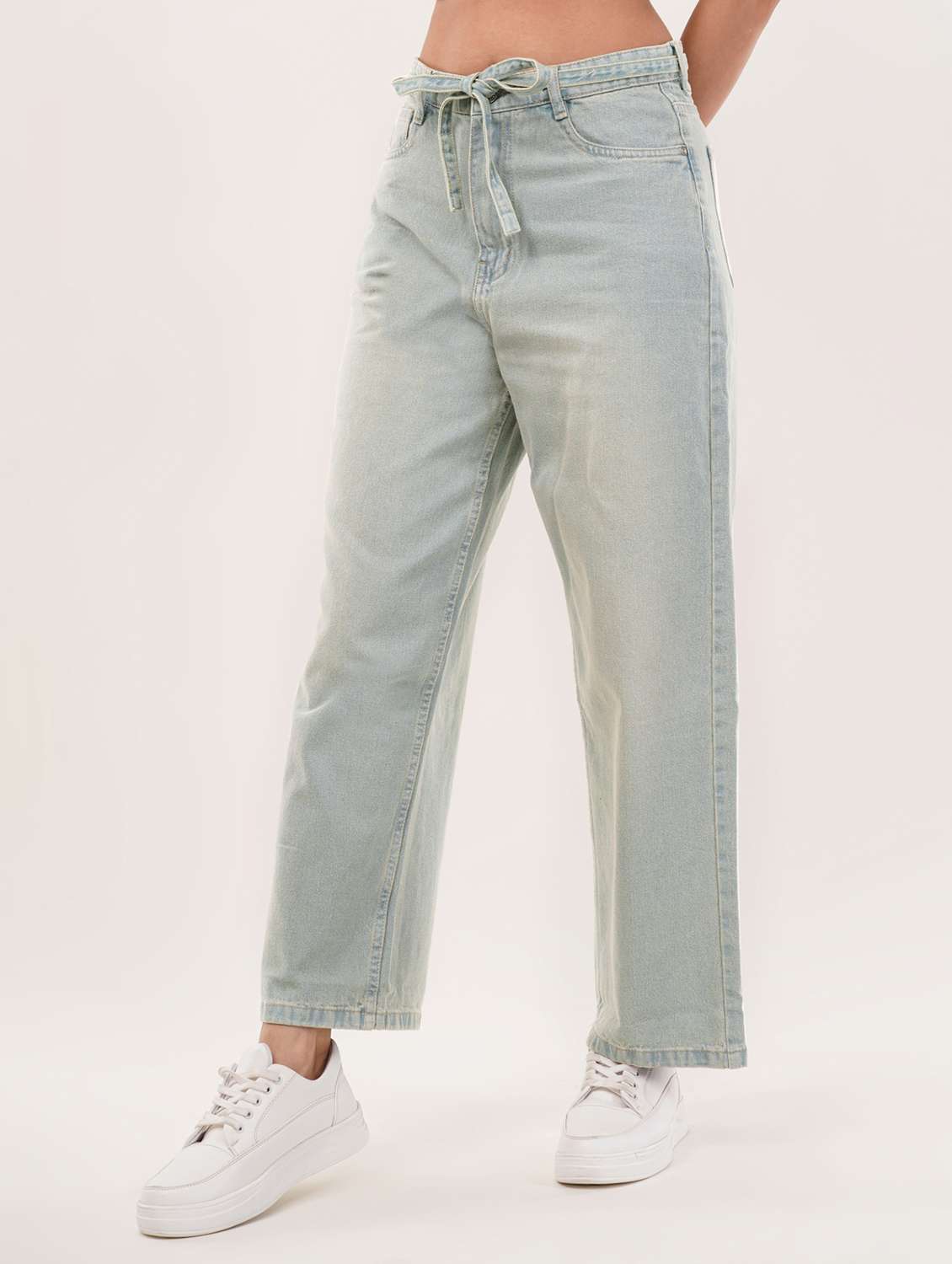 women solid high rise staright jean