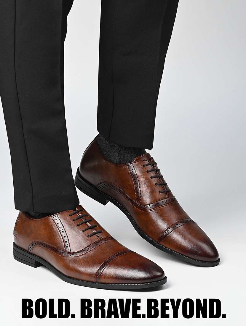 men tan lace-up brouge - 22331700 -  Standard Image - 3