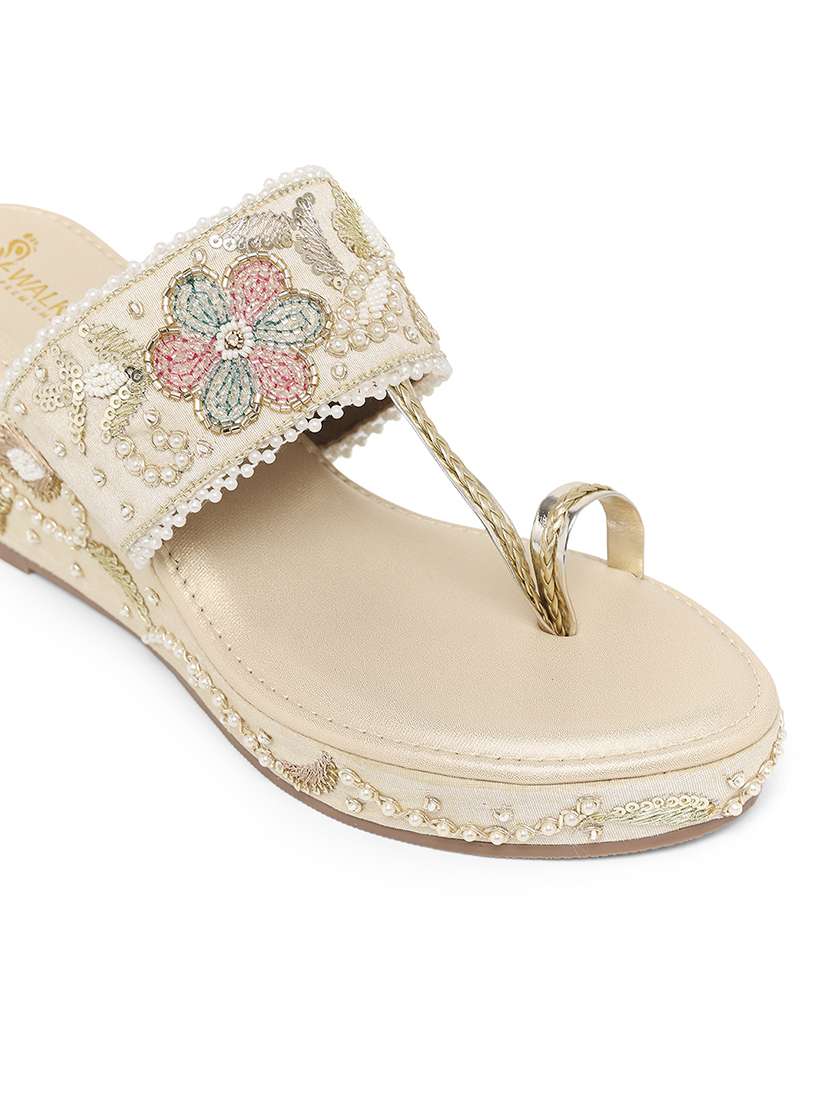 women embellished one toe wedges - 22331743 -  Standard Image - 5