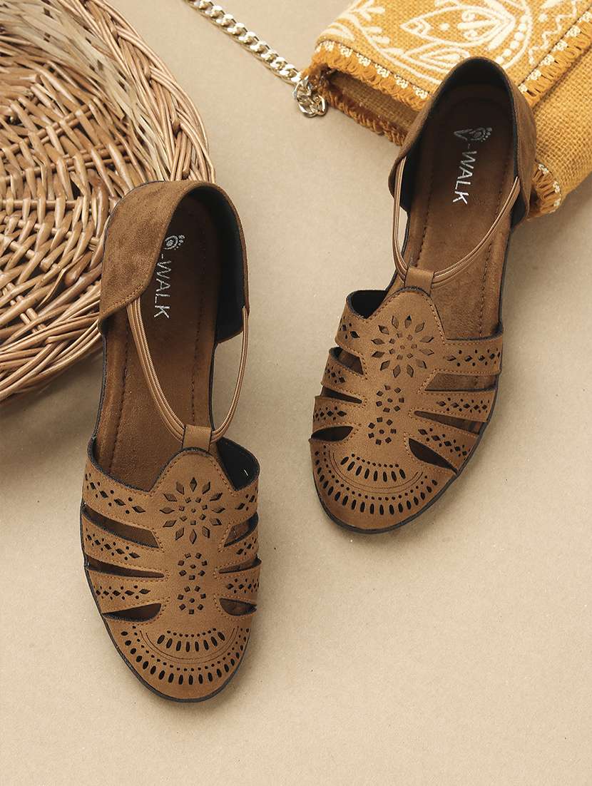 women solid slip on flat sandal