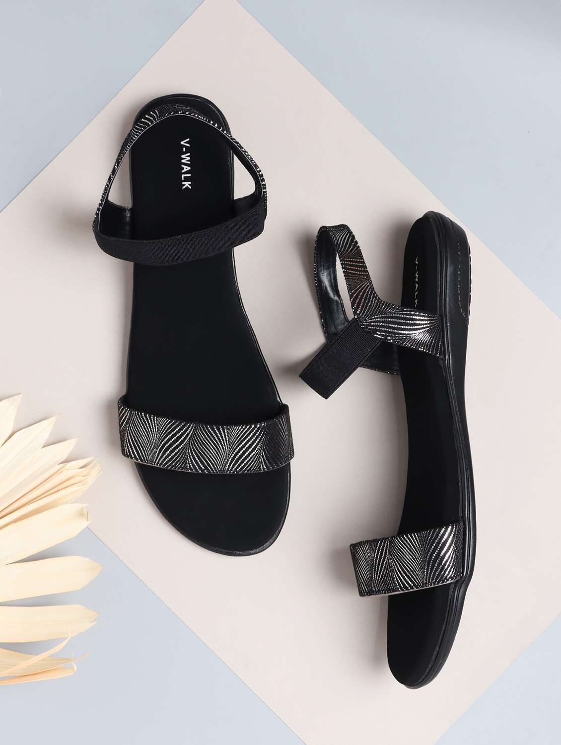 women solid back strap flat sandal