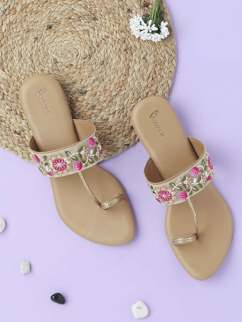 women slip on flat sandals