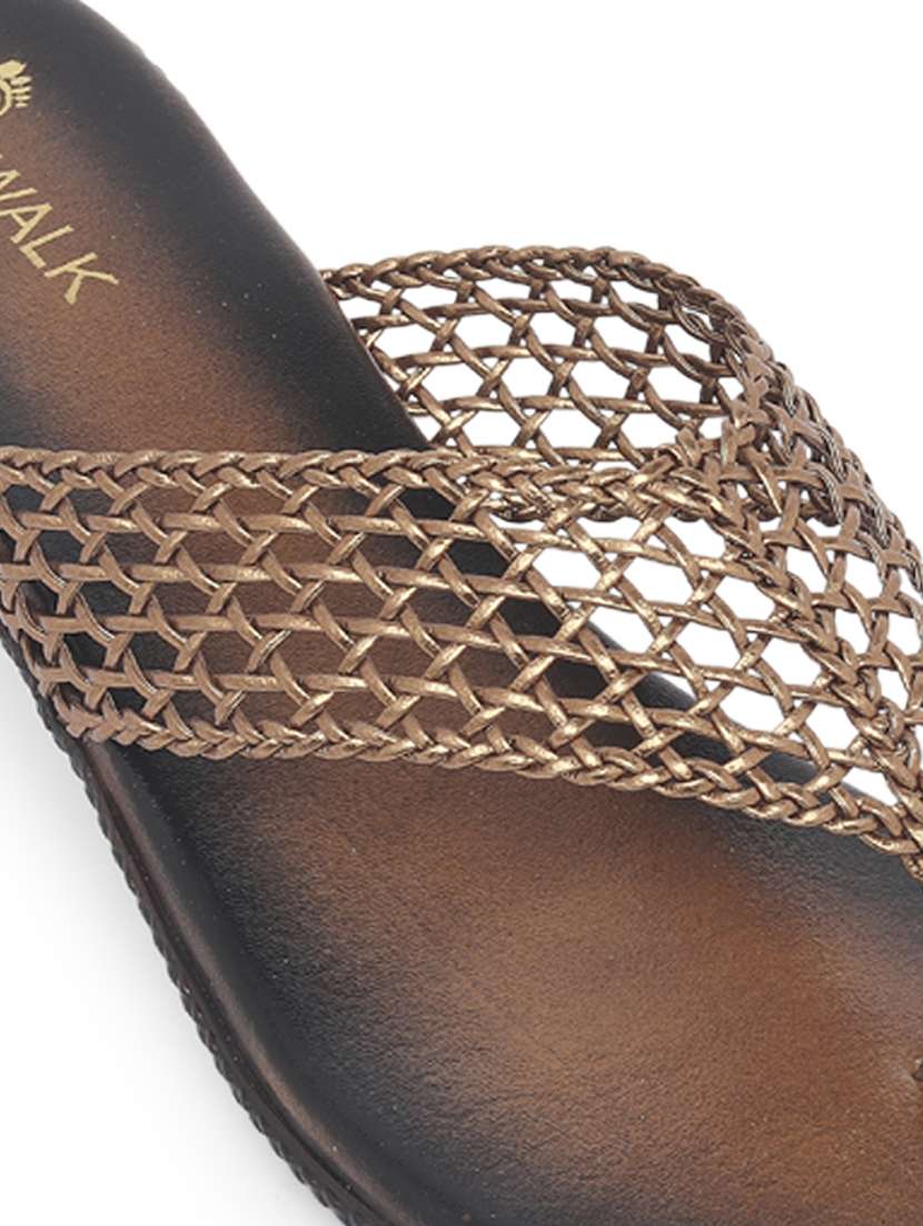 women solid slip on flat sandal - 22331904 -  Standard Image - 5