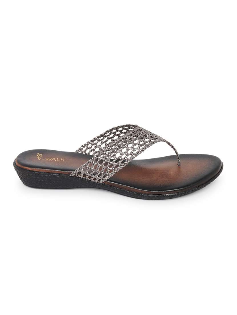 Women Solid Slip On Flat Sandal - 22331906 -  Standard Image - 3