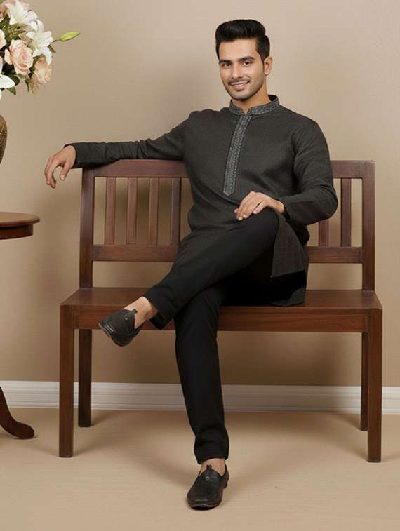 men self design mandarin neck long kurta - 22332046 -  Standard Image - 3