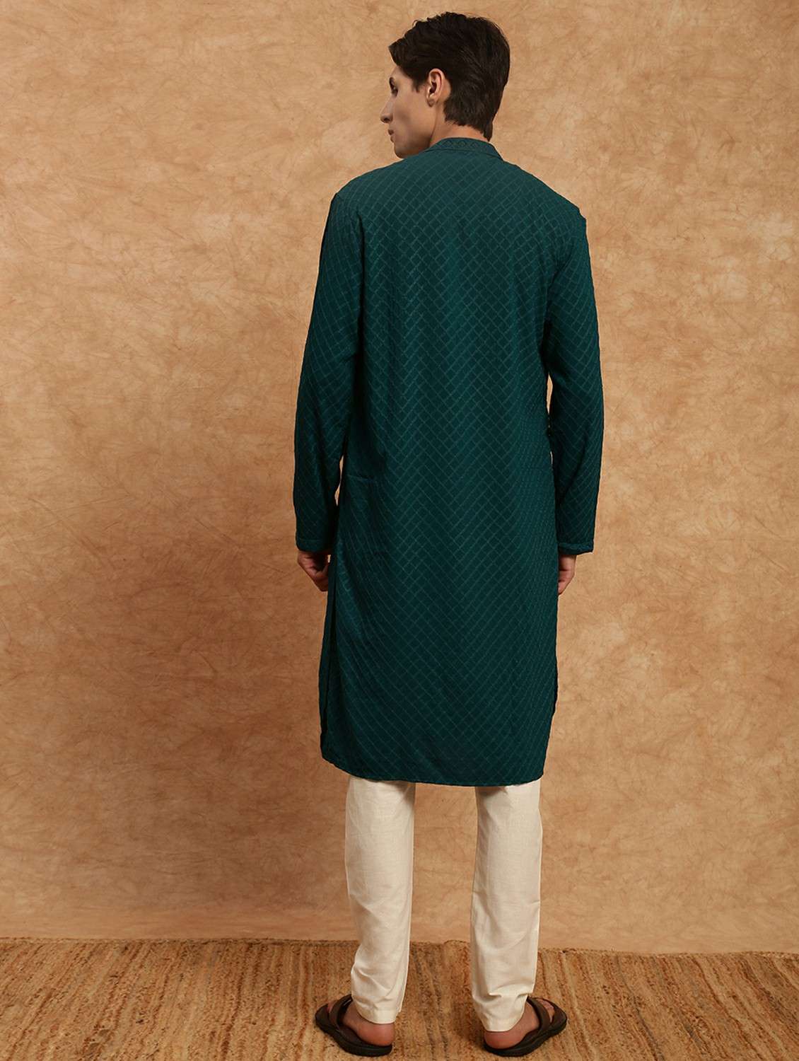 men solid with work mandarin neck long kurta - 22332110 -  Standard Image - 3