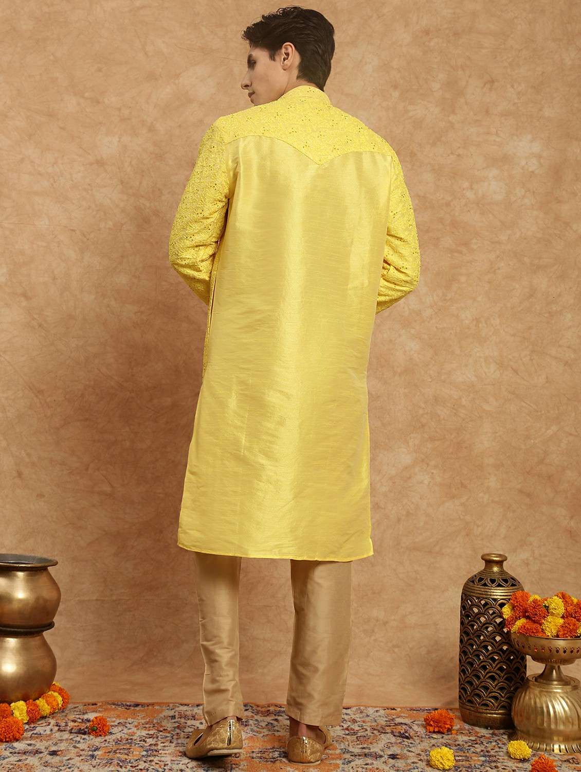 men solid with work mandarin neck long kurta - 22332211 -  Standard Image - 3