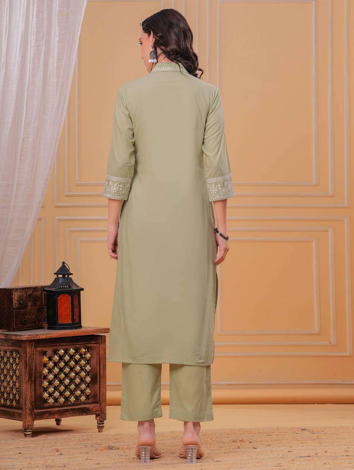 women solid with work v neck kurta pant set - 22332246 -  Standard Image - 3