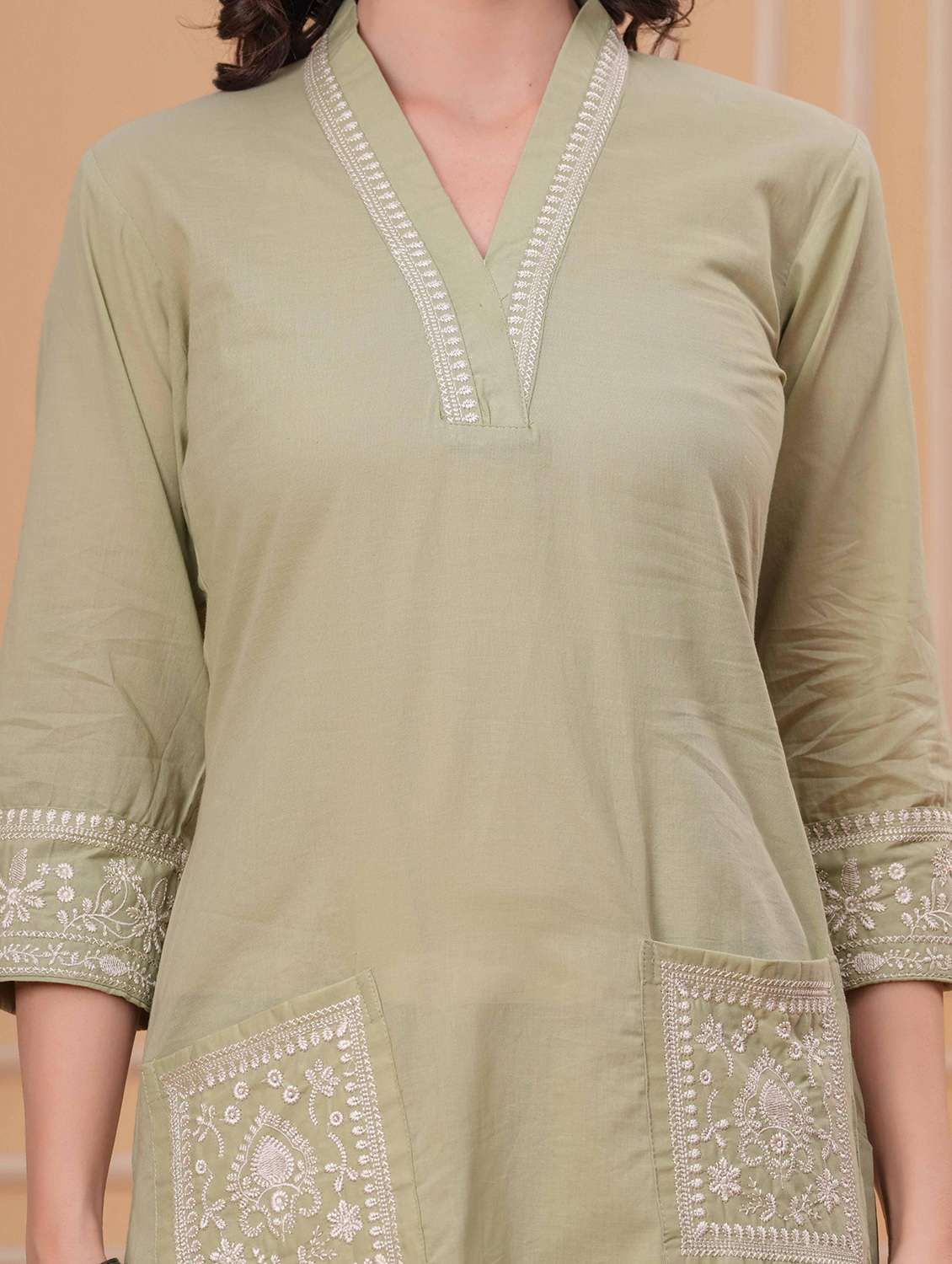 women solid with work v neck kurta pant set - 22332246 -  Standard Image - 5